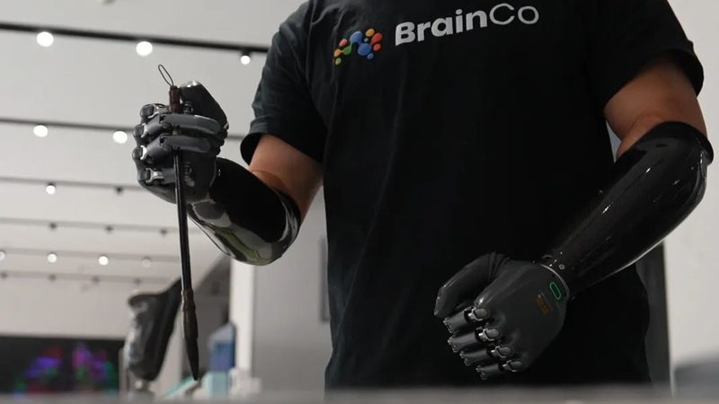 性能参数是衡量SAAS平台优劣的重要指标。在报价单中，需要关注以下参数：